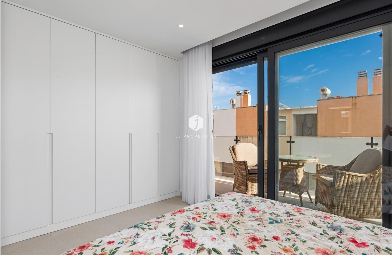 Obra nueva - Chalet -
Guardamar del Segura - Els Secans