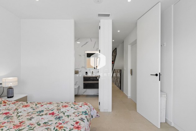 Obra nueva - Chalet -
Guardamar del Segura - Els Secans