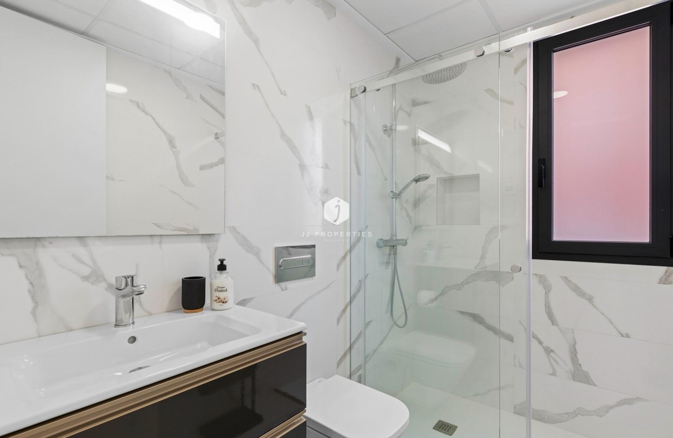 Obra nueva - Chalet -
Guardamar del Segura - Els Secans