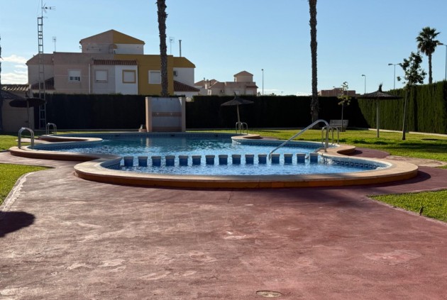 Tweedehands - Chalet -
Torrevieja - La Siesta - El Salado - Torreta