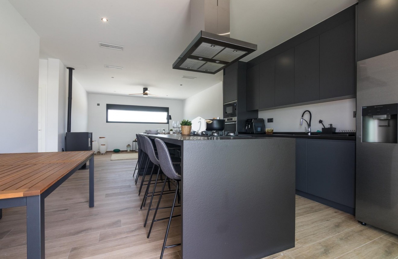 Obra nueva - Villa -
Pinoso - Lel