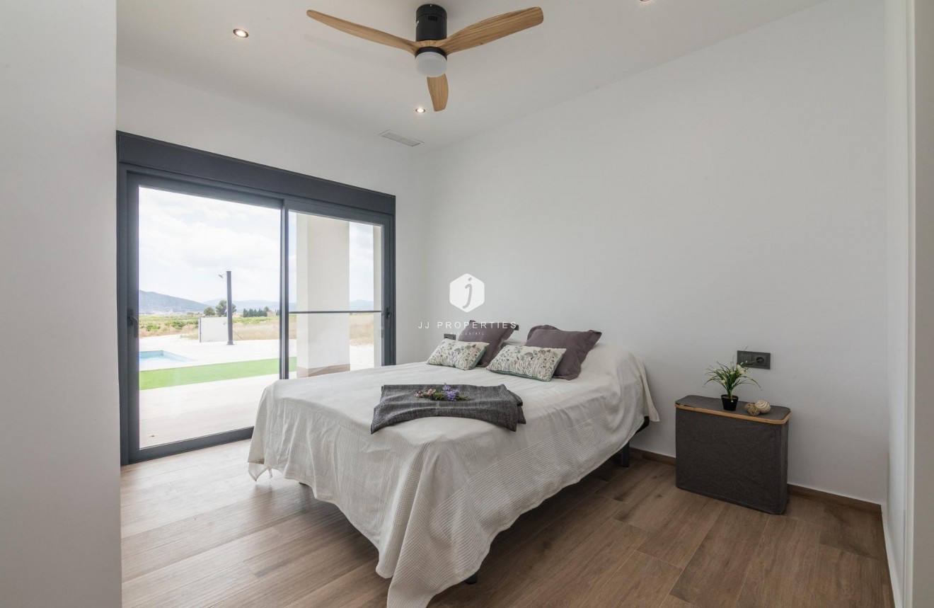 Obra nueva - Villa -
Pinoso - Lel