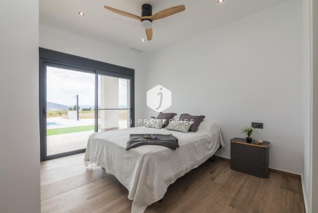 Obra nueva - Villa -
Pinoso - Lel