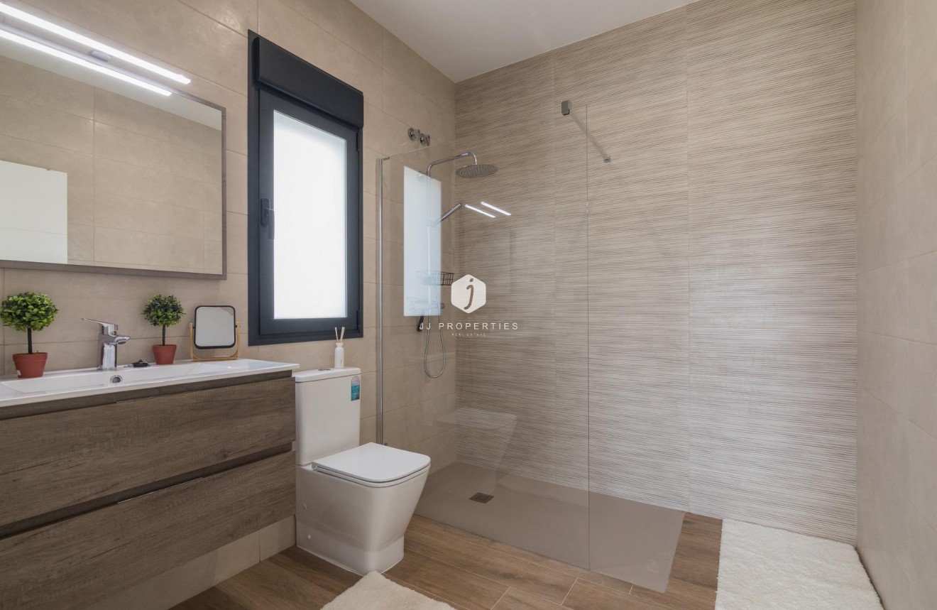 Obra nueva - Villa -
Pinoso - Lel