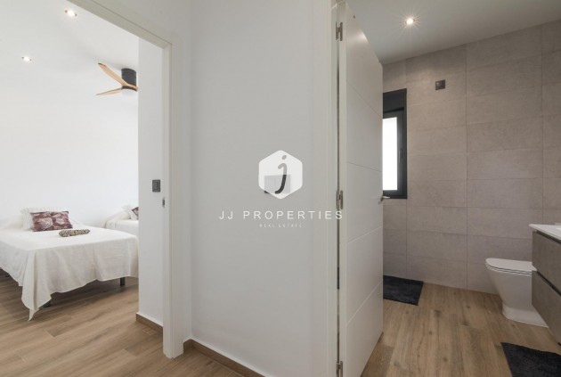 Obra nueva - Villa -
Pinoso - Lel