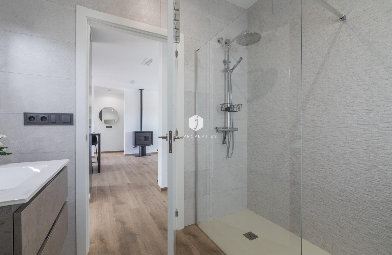 Obra nueva - Villa -
Pinoso - Lel