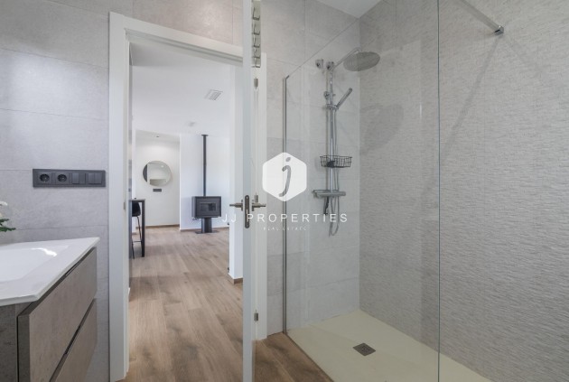 Obra nueva - Villa -
Pinoso - Lel