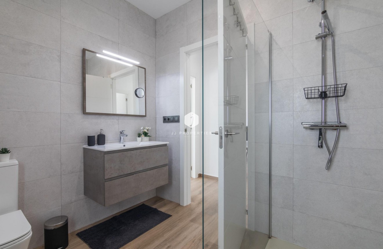 Obra nueva - Villa -
Pinoso - Lel