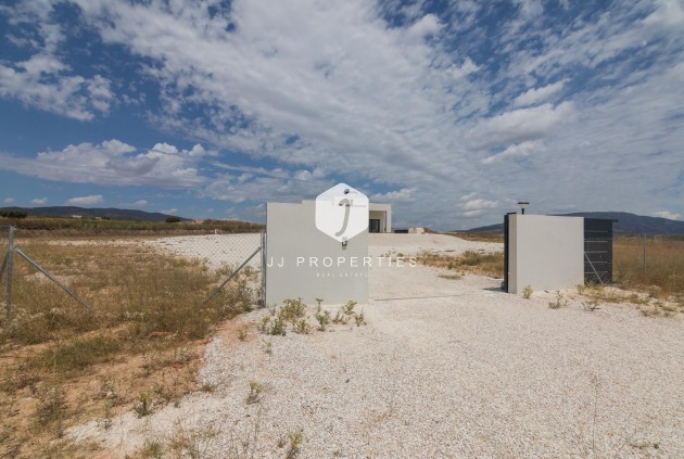 Obra nueva - Villa -
Pinoso - Lel