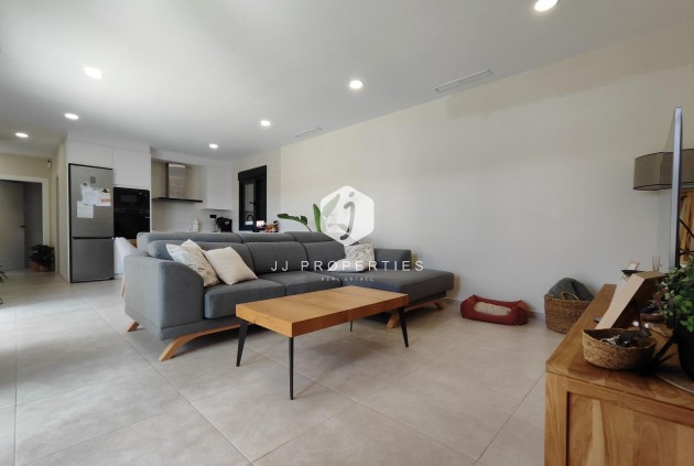 Obra nueva - Villa -
Pinoso - Lel