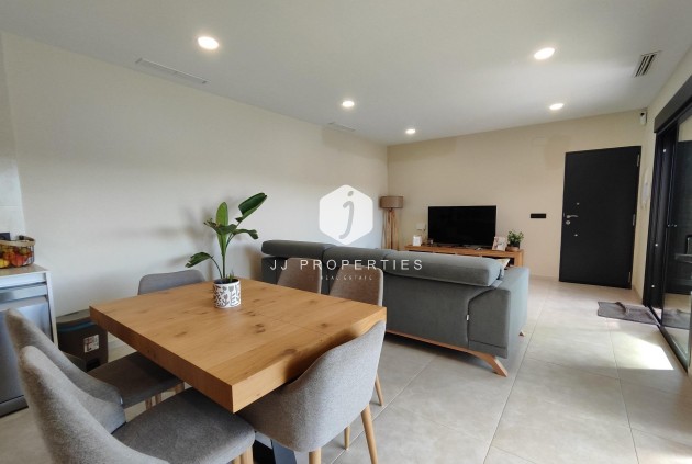 Obra nueva - Villa -
Pinoso - Lel