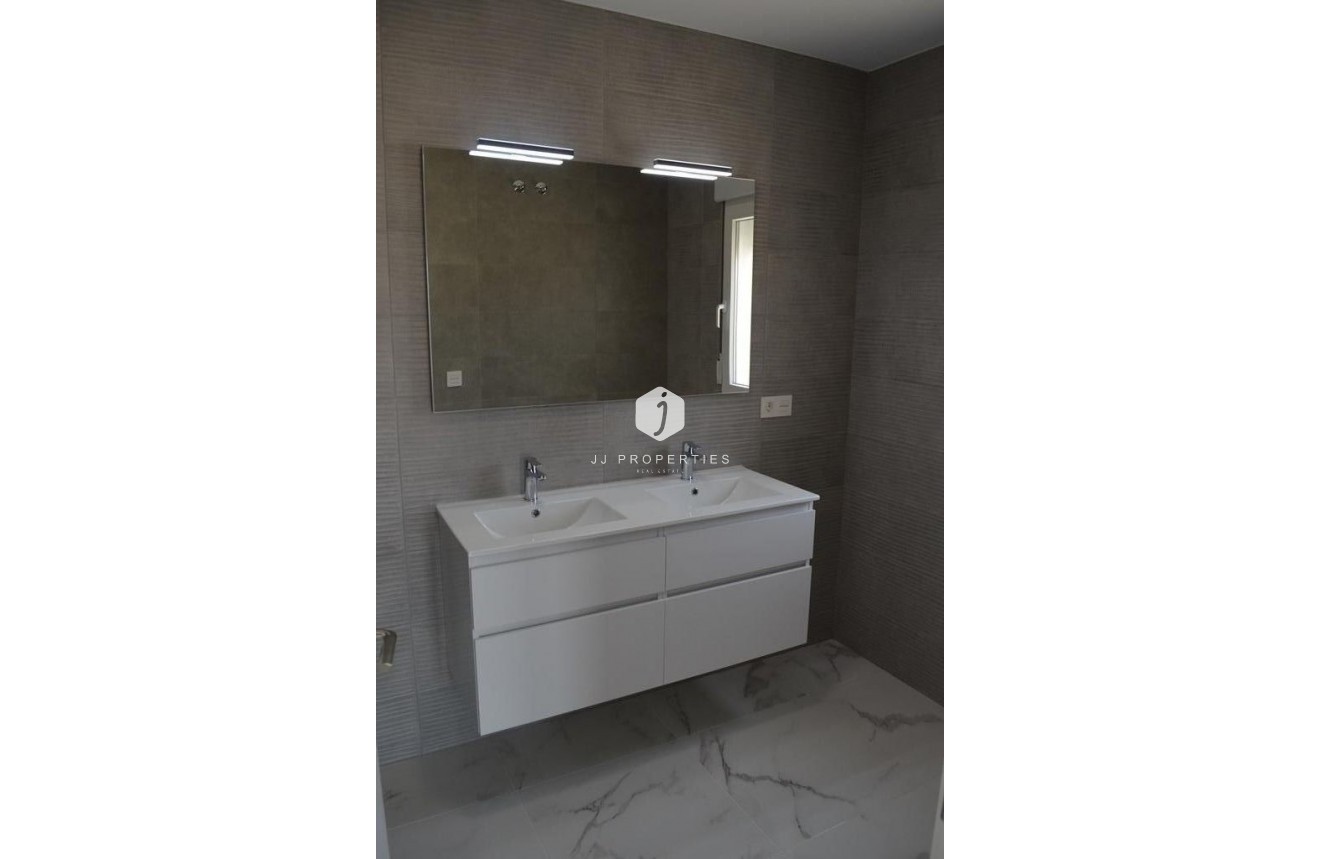 Obra nueva - Villa -
Pinoso - Camino Del Prado