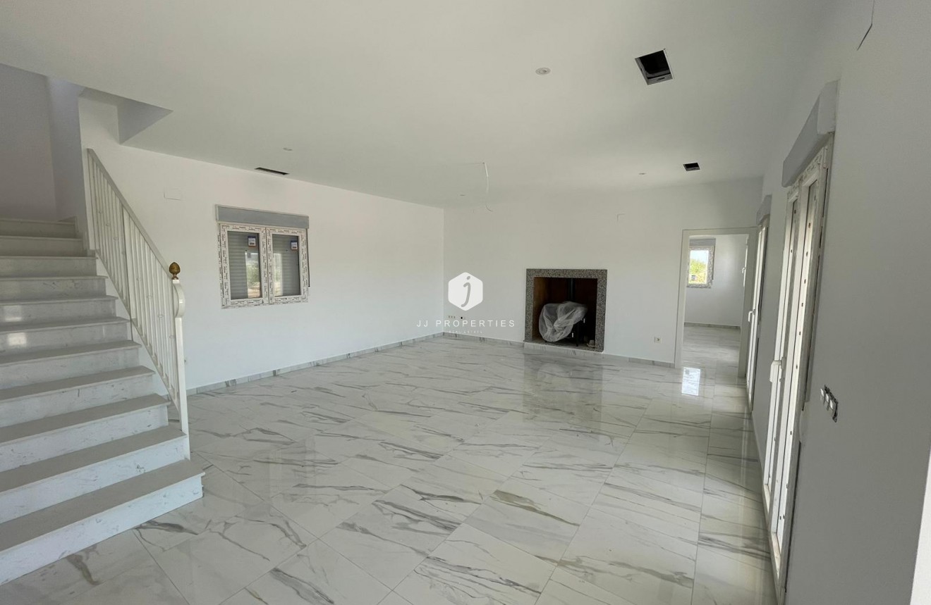 Obra nueva - Villa -
Pinoso - Camino Del Prado