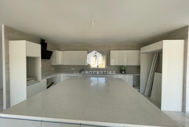 Obra nueva - Villa -
Pinoso - Camino Del Prado