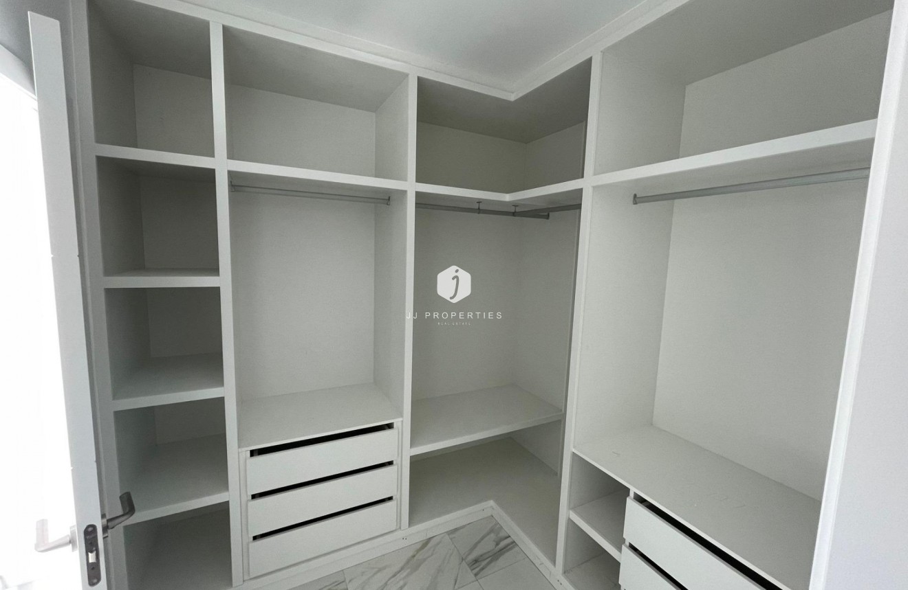 Obra nueva - Villa -
Pinoso - Camino Del Prado