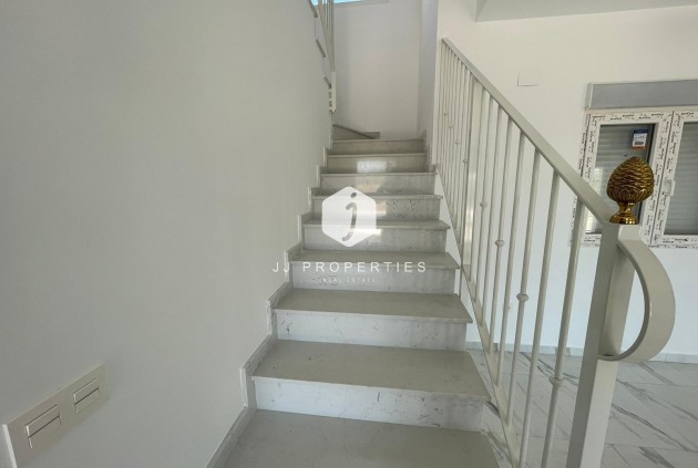 Obra nueva - Villa -
Pinoso - Camino Del Prado