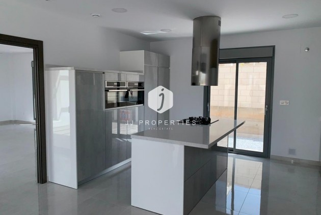 Obra nueva - Villa -
Pinoso - Camino Del Prado