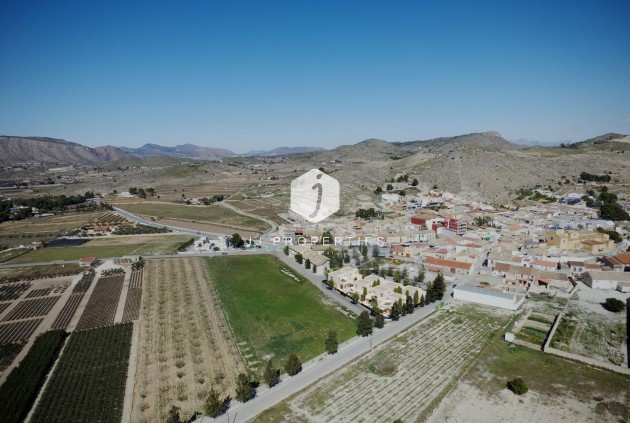 Obra nueva - Villa -
Hondón de las Nieves - Centro