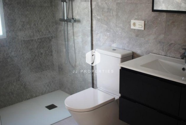 Obra nueva - Villa -
La Romana - Villas de la Romana