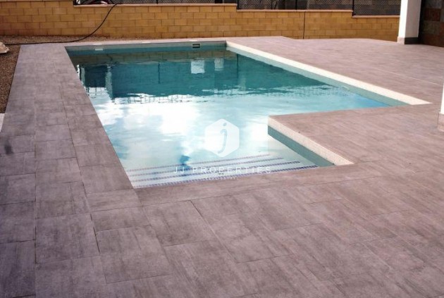 Obra nueva - Villa -
La Romana - Villas de la Romana