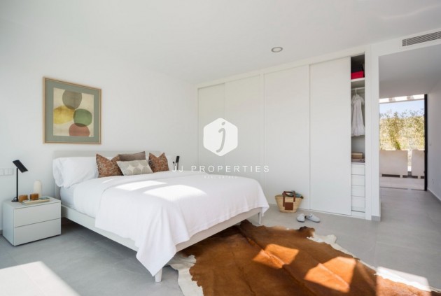 Obra nueva - Villa -
Banos y Mendigo - Altaona Golf