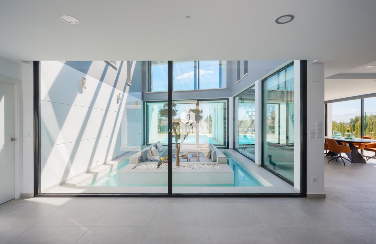 Obra nueva - Villa -
Banos y Mendigo - Altaona Golf