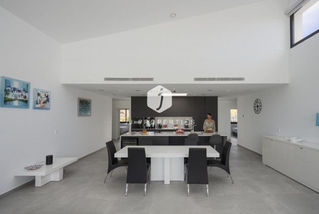 Obra nueva - Villa -
Banos y Mendigo - Altaona Golf