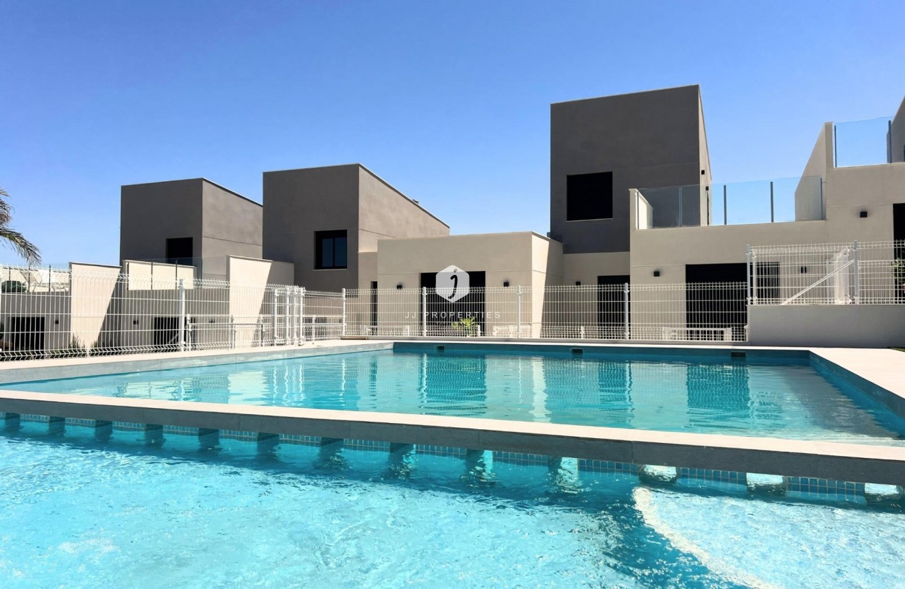 Obra nueva - Chalet -
Banos y Mendigo - Altaona Golf