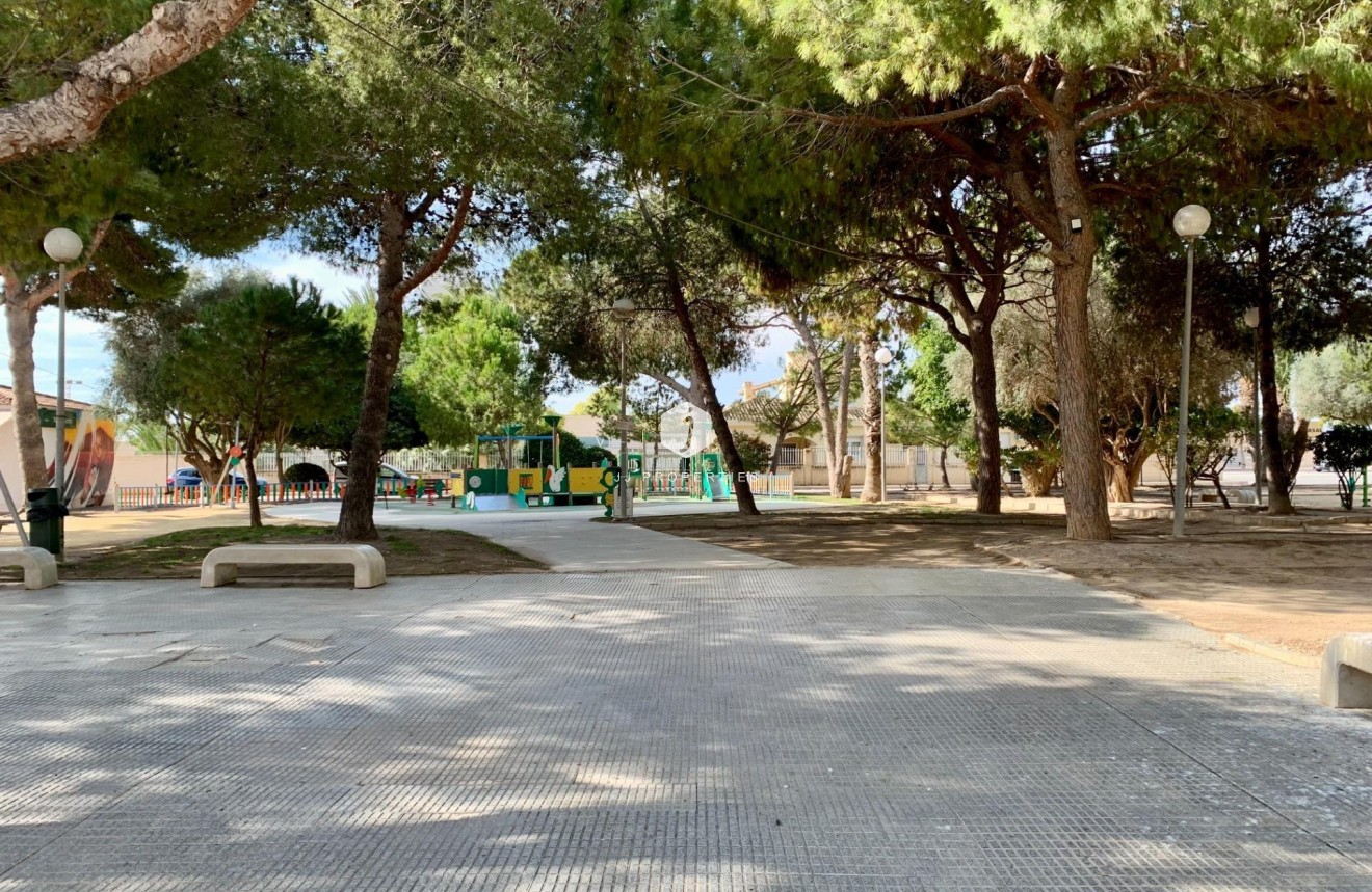 Obra nueva - Chalet -
Los Alcazares - Torre del Rame