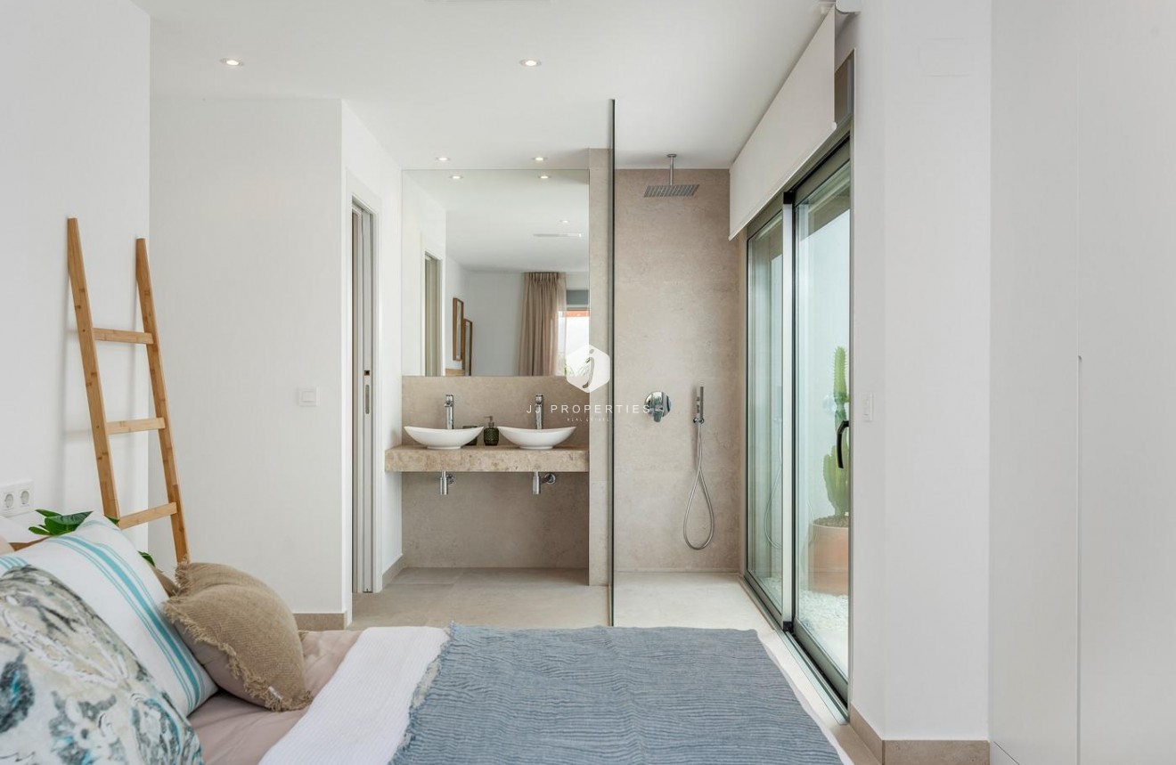 Obra nueva - Villa -
Los Alcazares - Serena Golf