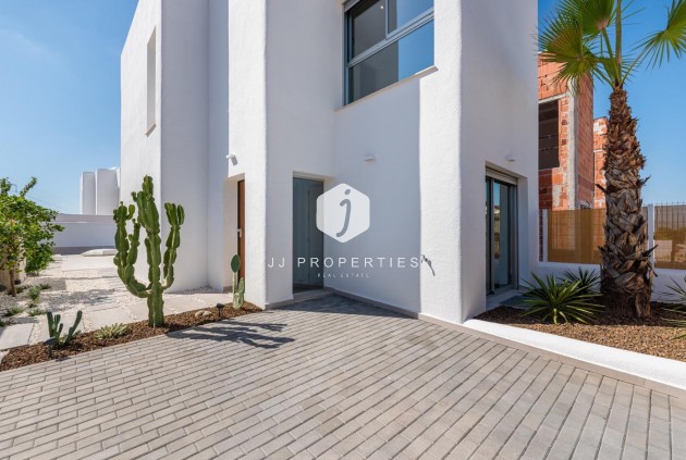 Obra nueva - Villa -
Los Alcazares - Serena Golf