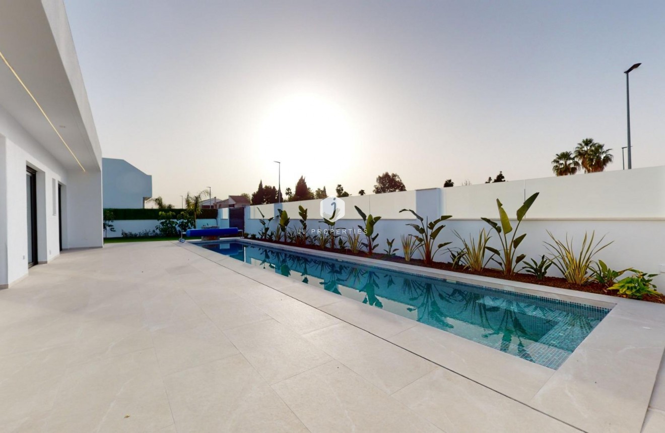 Obra nueva - Villa -
Los Alcazares - Serena Golf