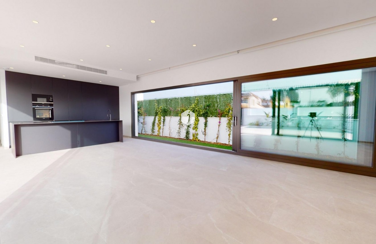 Obra nueva - Villa -
Los Alcazares - Serena Golf