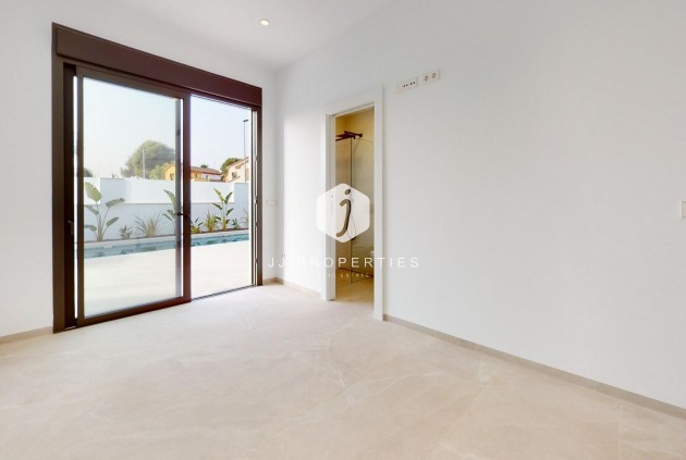 Obra nueva - Villa -
Los Alcazares - Serena Golf