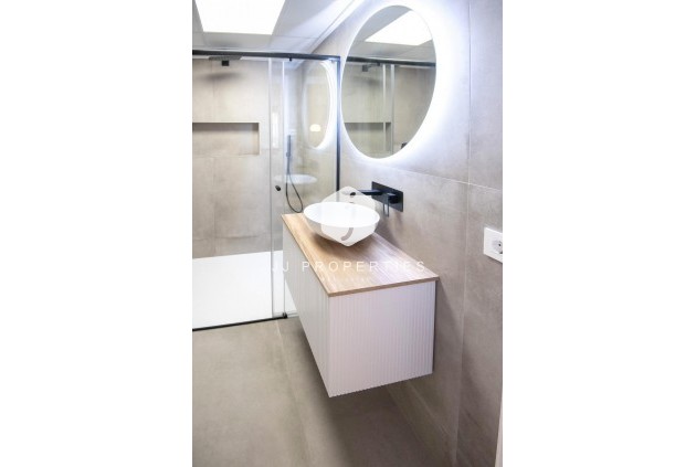 Obra nueva - Apartamento / piso -
San Pedro del Pinatar - Centro