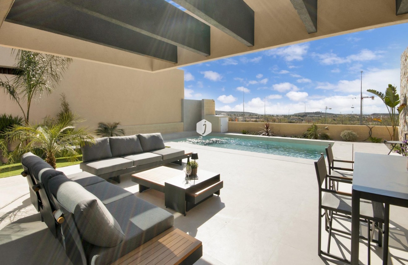 Obra nueva - Villa -
Banos y Mendigo - Altaona Golf