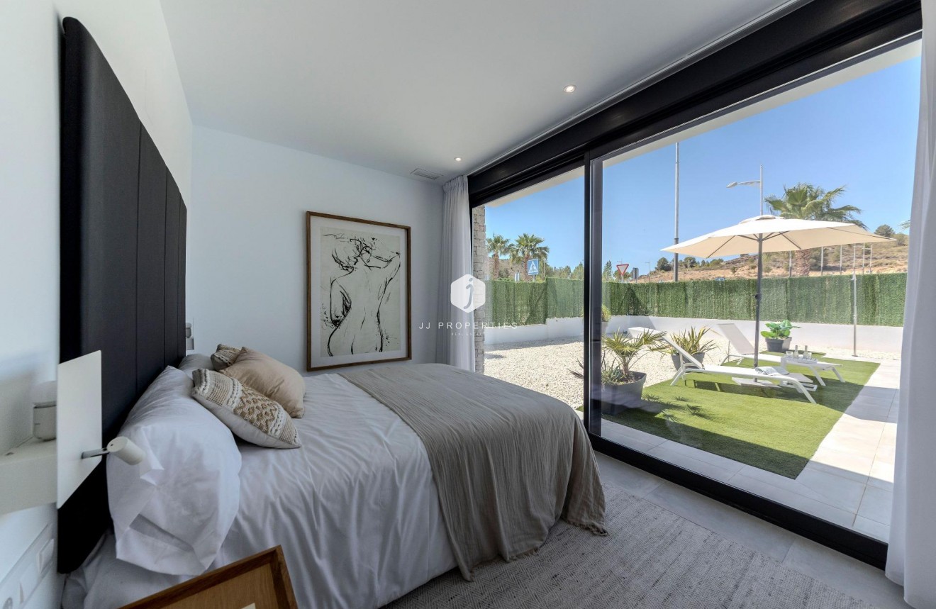 Obra nueva - Villa -
Calasparra - Coto Riñales