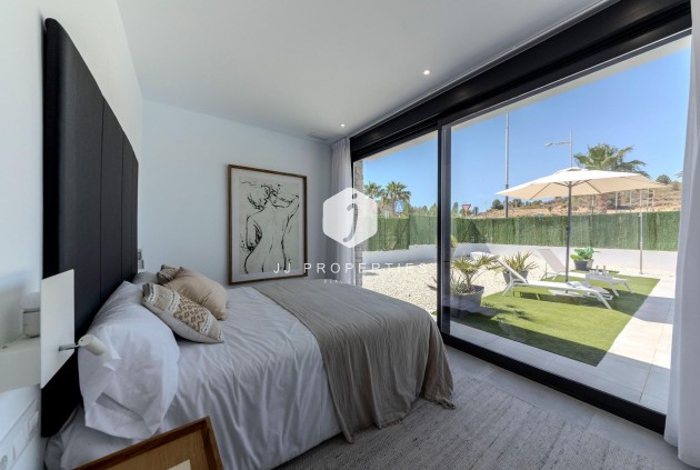 Obra nueva - Villa -
Calasparra - Coto Riñales