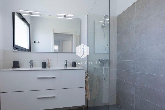 Obra nueva - Villa -
Calasparra - Coto Riñales