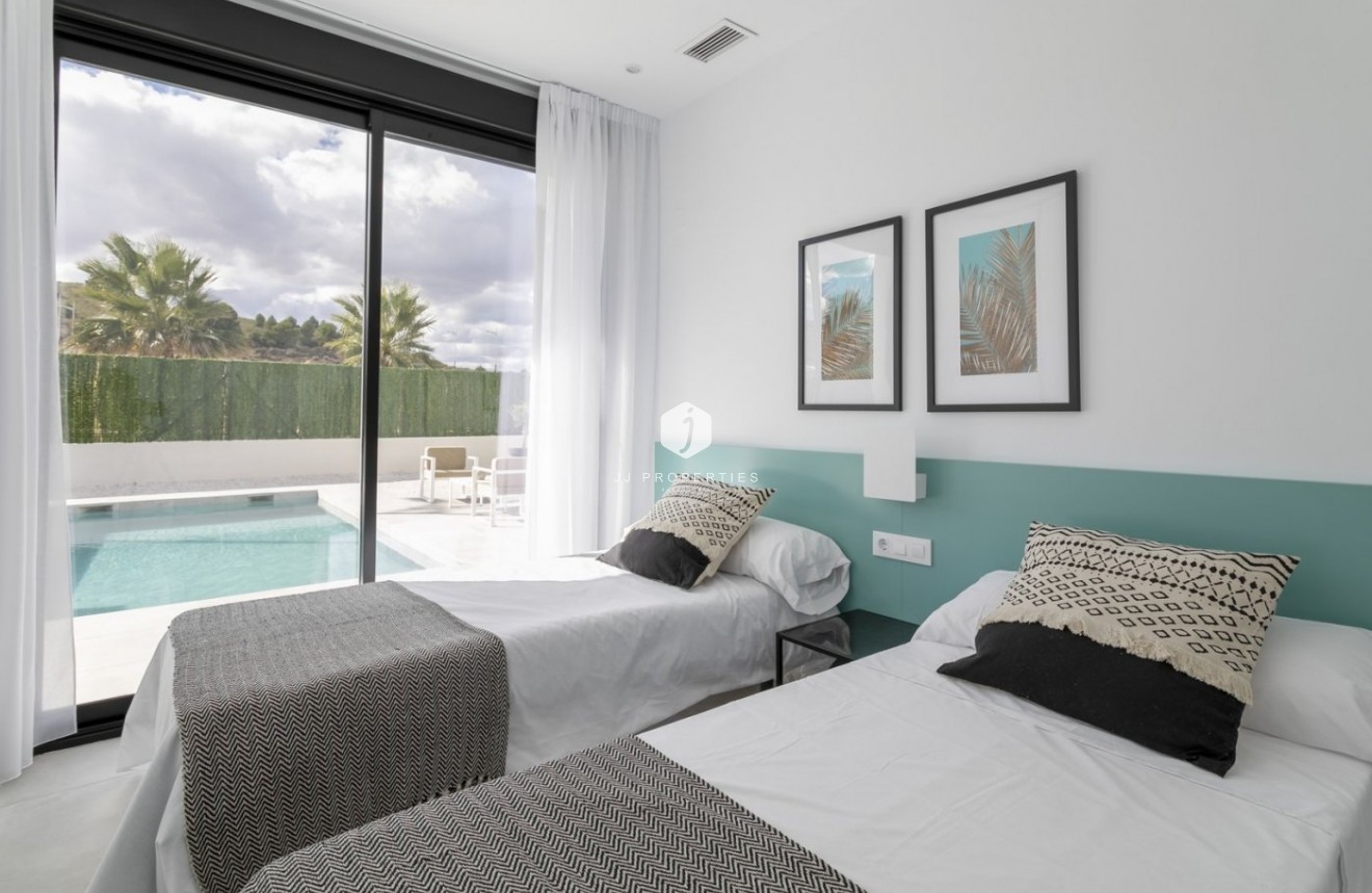 Obra nueva - Villa -
Calasparra - Coto Riñales