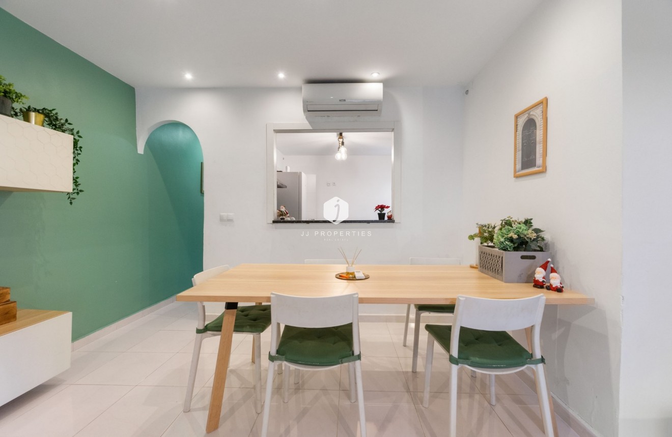 Tweedehands - Appartement / flat -
Torrevieja - Centro