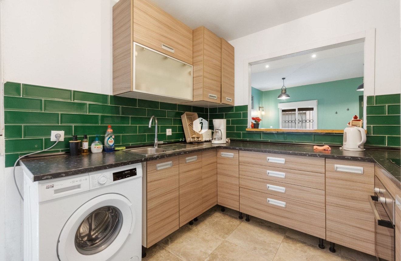 Tweedehands - Appartement / flat -
Torrevieja - Centro