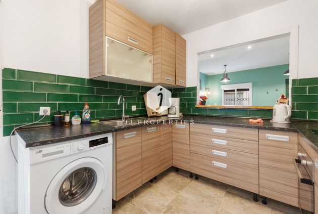 Tweedehands - Appartement / flat -
Torrevieja - Centro