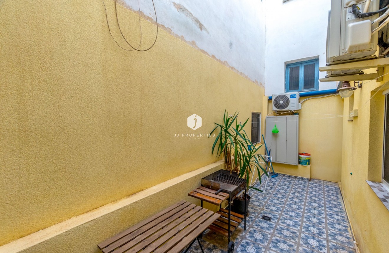 Tweedehands - Appartement / flat -
Torrevieja - Centro