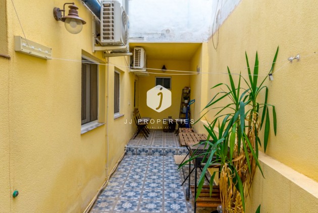 Tweedehands - Appartement / flat -
Torrevieja - Centro