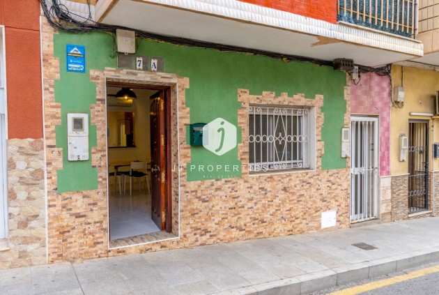 Tweedehands - Appartement / flat -
Torrevieja - Centro