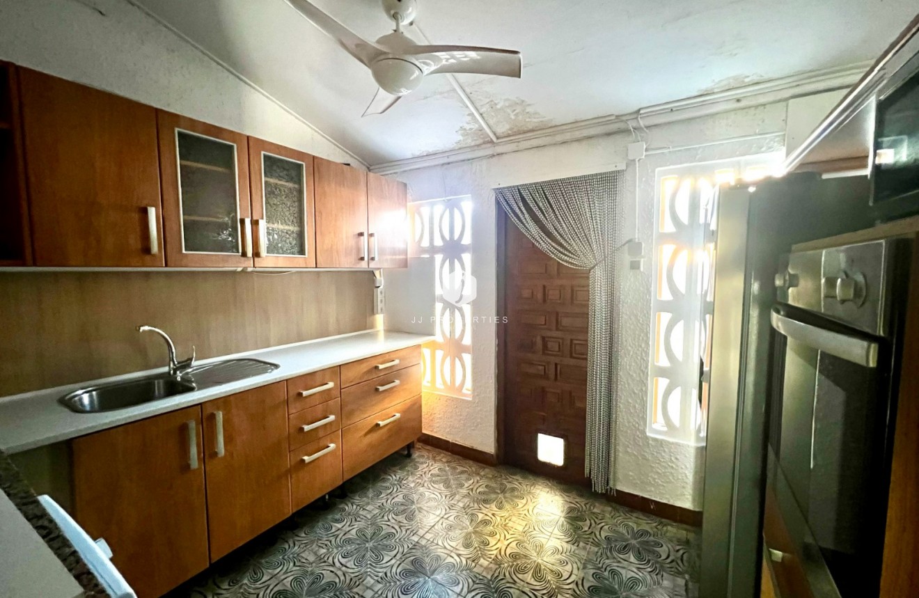 Lange Termijn Verhuur - Chalet -
Cabo Roig - MUY CERCA DE LA PLAYA