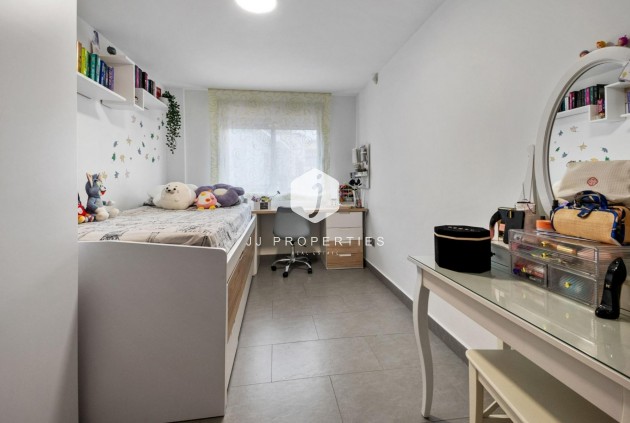 Segunda mano - Chalet -
Rojales