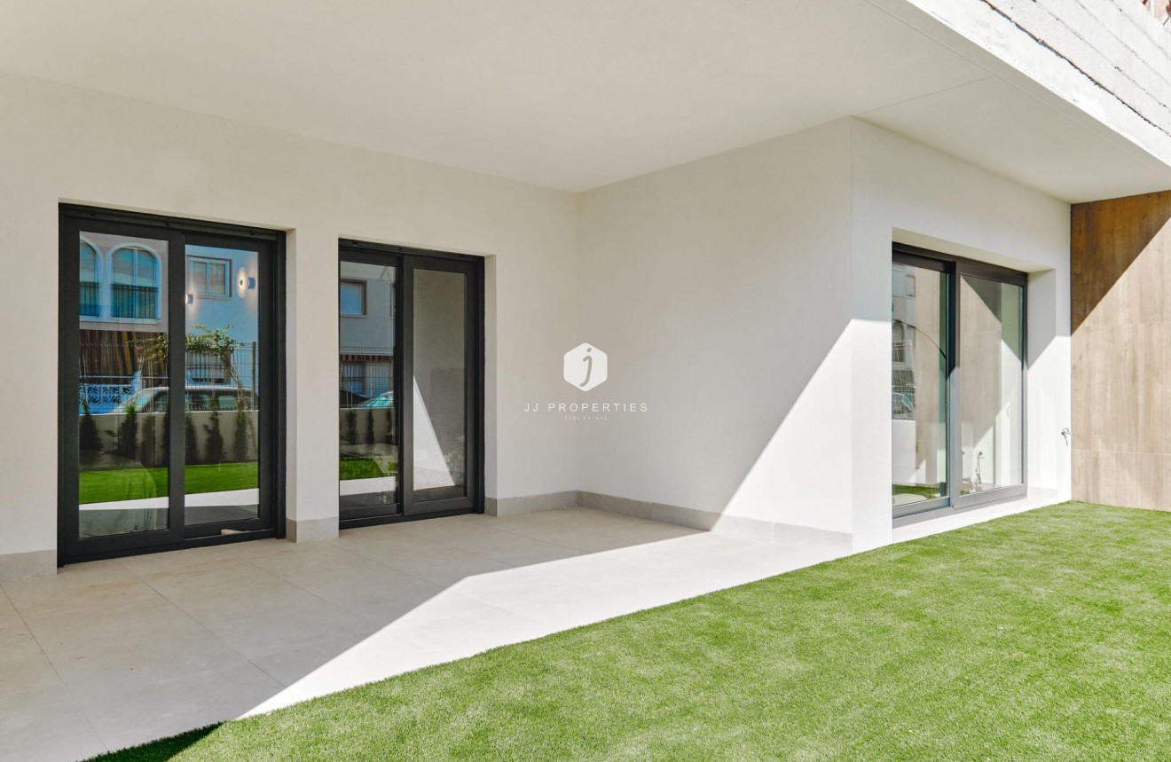 Obra nueva - Bungalow -
Torrevieja - Villa Amalia