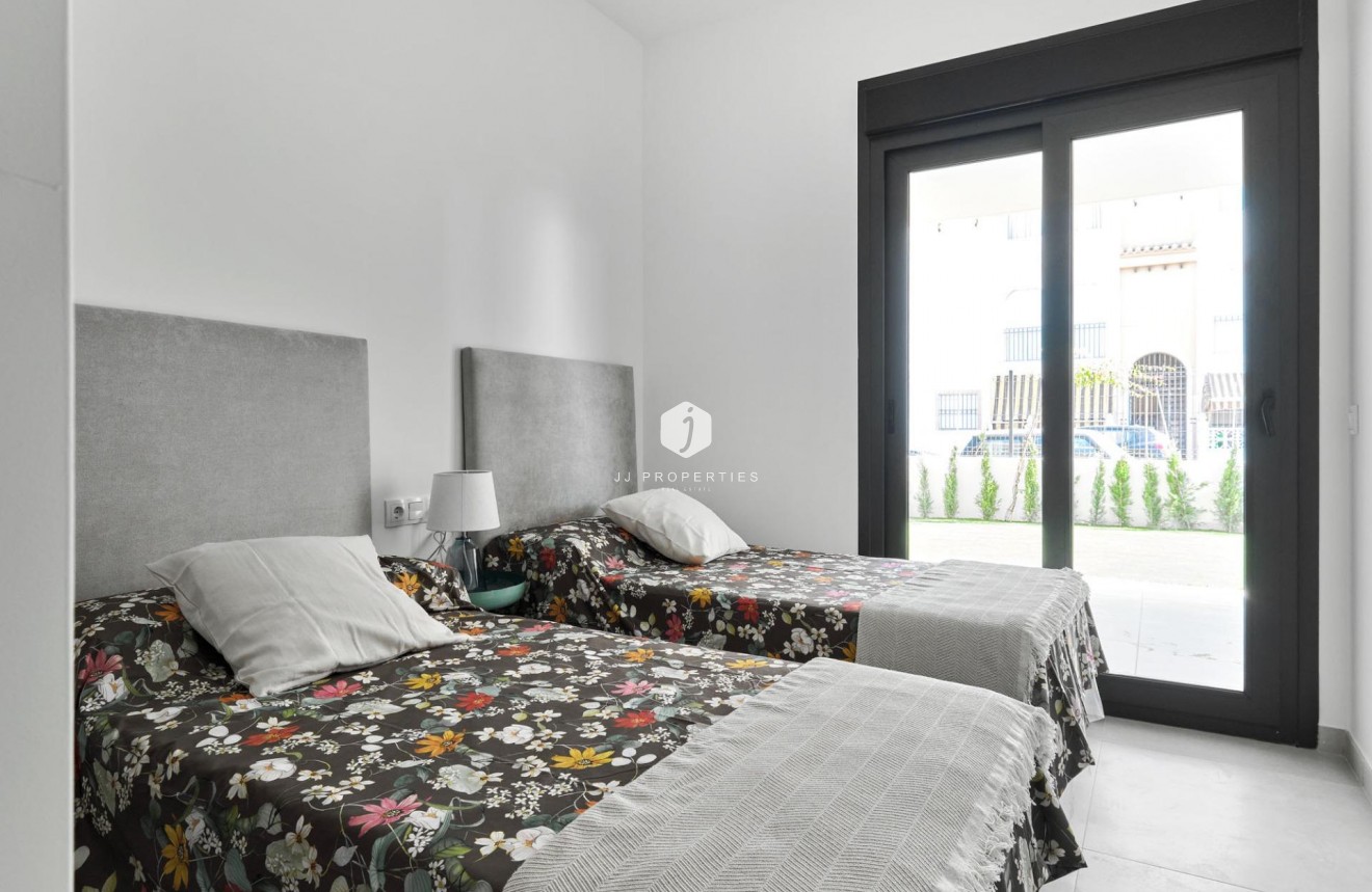 Obra nueva - Bungalow -
Torrevieja - Villa Amalia